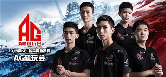 　　2019年是KPL三周年的日子，作為KPL最緊密的合作伙伴，vivo的手機(jī)產(chǎn)品在這三年里一直作為KPL官方比賽用機(jī)與選手一起征戰(zhàn)最高榮耀，每個(gè)熱血沸騰的瞬間都有vivo手機(jī)的身影。從最早的Xplay 6開始，到X20，到vivo NEX，再到X23，vivo不斷完善產(chǎn)品性能的同時(shí)，帶給KPL選手酣暢淋漓的電競(jìng)體驗(yàn)。隨著KPL秋季賽大即將正式拉開帷幕，iQOO Pro作為秋季賽全新官方比賽用機(jī)再次出現(xiàn)在大家的視線當(dāng)中。  　　作為iQOO家族的最新成員，iQOO Pro在延續(xù)生而強(qiáng)悍的品牌基因基礎(chǔ)之上，在性能等多方面均全速進(jìn)化，特別是游戲方面，能提供頂級(jí)的電競(jìng)體驗(yàn)。iQOO Pro搭載了Mo<em></em>nster Touch壓感按鍵、全新游戲空間2.0、4D游戲震感3.0、Mo<em></em>nster Halo 2.0酷炫燈效、以及獨(dú)創(chuàng)的游戲Hi-Fi等功能，使產(chǎn)品的澎湃性能在游戲場(chǎng)景獲得更進(jìn)一步的爆發(fā)。  　　基于iQOO上良好的游戲體驗(yàn)，iQOO Pro對(duì)Mo<em></em>nster Touch壓感按鍵進(jìn)行了全新升級(jí)，按鍵位置向兩邊進(jìn)行了優(yōu)化調(diào)整，使得握持感更出色。同時(shí)只需按壓兩顆Mo<em></em>nster Touch鍵，iQOO Pro即會(huì)啟動(dòng)一鍵變身，喚醒能量爆發(fā)的游戲空間2.0。除此之外，iQOO Pro還配備全新升級(jí)的游戲魔盒，提供強(qiáng)悍的電競(jìng)模式、掛機(jī)模式、游戲畫中畫、游戲免打擾、精彩視頻等實(shí)用功能。全身心地沉浸游戲世界中，盡享游戲。  　　同時(shí)，iQOO Pro對(duì)廣受游戲用戶喜愛的4D游戲震感2.0進(jìn)行了升級(jí)，帶來(lái)了3.0版本，配合專業(yè)的線性馬達(dá)，通過(guò)AI圖像及聲音識(shí)別技術(shù)，智能識(shí)別用戶在游戲中所處的操作動(dòng)作及戰(zhàn)斗場(chǎng)景，從而提供不同槍械不同的震感反饋，從聽覺(jué)、視覺(jué)和觸覺(jué)，為游戲用戶提供全方位、差異化的游戲感官體驗(yàn)。  　　KPL三年一路相伴，iQOO Pro全速進(jìn)化不止生而強(qiáng)悍。作為KPL秋季賽全新官方比賽用機(jī)，iQOO Pro線上線下貨源充足，并且，全新幻影藍(lán)配色將于9月15號(hào)正式開啟預(yù)約，大家一起在酣暢淋漓的電競(jìng)體驗(yàn)中，用iQOO Pro志競(jìng)非凡吧。