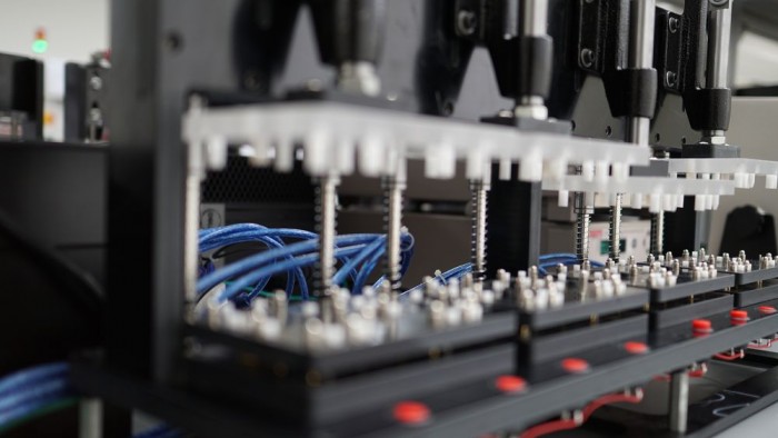 首批非洲制造智能手機問世 售價不到200美元