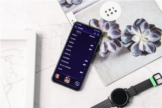 5000mAh電池加持，vivo Y5s帶來(lái)更持久的續(xù)航體驗(yàn)