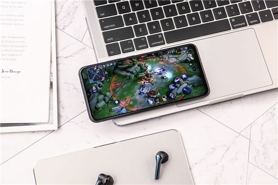 vivo Z5i評測：強勁性能與長效續(xù)航的結(jié)合體，打造全新體驗