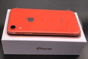 入門級iPhone表現(xiàn)優(yōu)秀，蘋果應(yīng)發(fā)力“中端機”