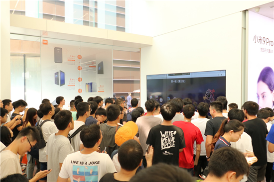 小米新零售鐵軍效果初顯：百店同開，2019強(qiáng)勢收官