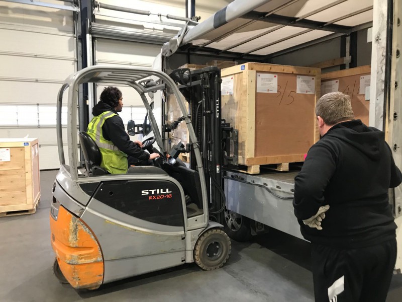 小米向意大利捐贈了第一批數(shù)萬只口罩