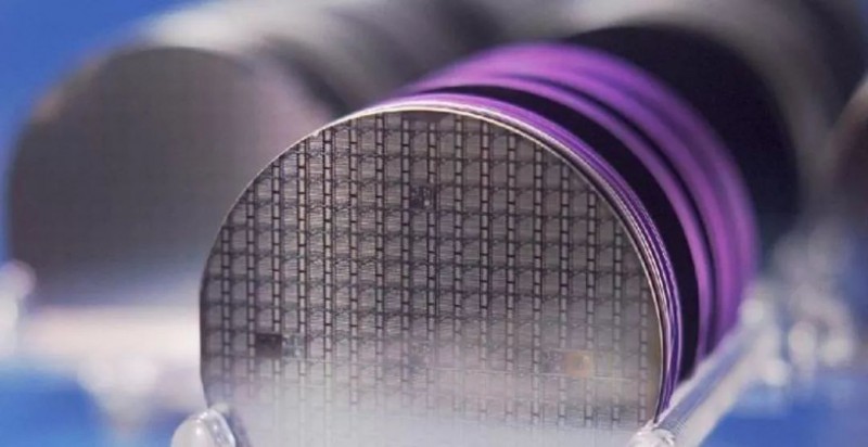 從藍(lán)寶石的成功看SiC、GaN第三代半導(dǎo)體材料的中國(guó)機(jī)會(huì)