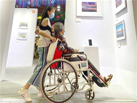 五一小長假喜迎消費復蘇，360萬客流光顧小米之家