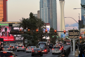 全球首款L4級別量產(chǎn)小巴，文遠(yuǎn)知行亮相CES 2024