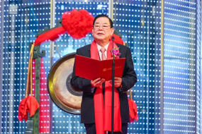 德業(yè)股份72歲張和君退休時間成謎，父子三人同領(lǐng)千萬年薪