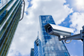 三家安防鏡頭公司人效對(duì)比，宇瞳人均薪酬連降，聯(lián)合人均凈利最高